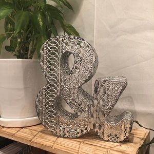 Silver Ampersand (&) Decor